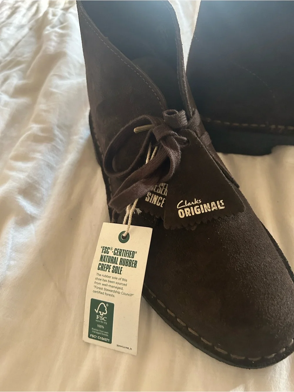Clarks Brown Suede Desert Boots Chukka Original men’s 7 women’s 9